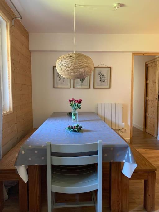 Appartement T4 8 Couchages Spacieux Et Cosy Au Pied Des Pistes Genos Exterior photo